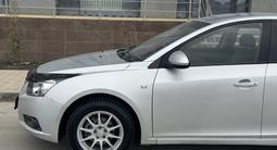 Chevrolet Cruze 2012 года за 2 850 000 тг. в Атырау – фото 5