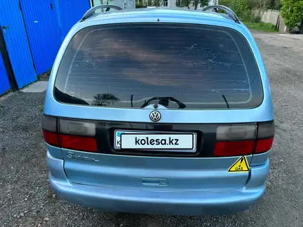 Volkswagen Sharan 2000 года за 2 240 000 тг. в Кокшетау – фото 6