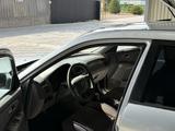 Mazda 626 2000 года за 1 700 000 тг. в Мерке – фото 4