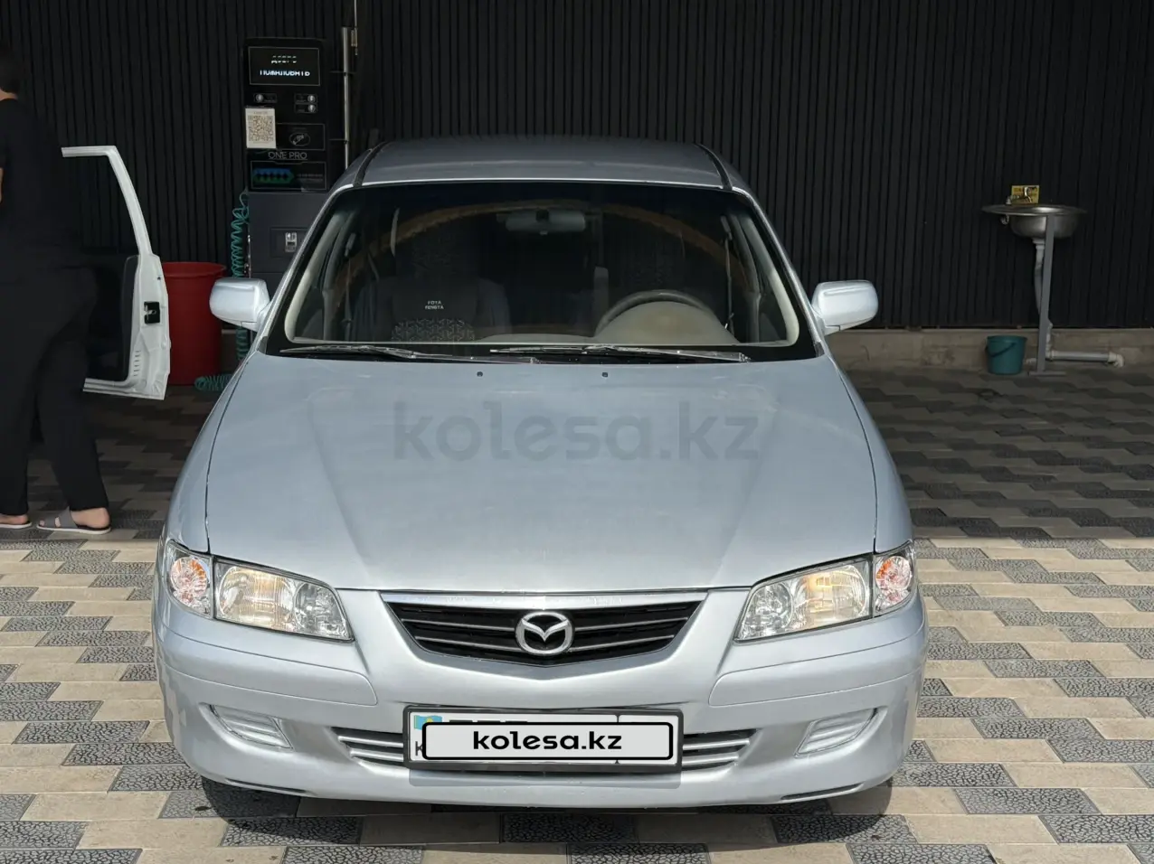 Mazda 626, 2000