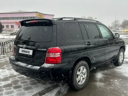 Toyota Highlander 2003 года за 6 500 000 тг. в Семей – фото 2