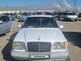 Mercedes-Benz E 220 1993 года за 2 000 000 тг. в Тараз