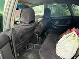 Subaru Legacy 2001 годаүшін2 800 000 тг. в Усть-Каменогорск – фото 4
