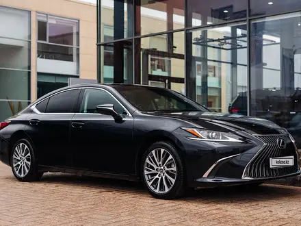 Lexus ES 250 2019 года за 22 000 000 тг. в Астана – фото 2