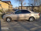 Toyota Camry 2005 года за 5 300 000 тг. в Семей – фото 2