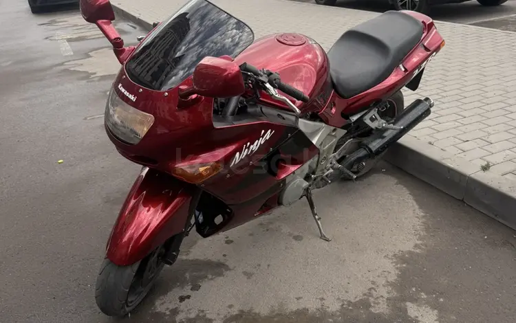 Kawasaki  ZZR 600 2000 годаүшін1 750 000 тг. в Астана
