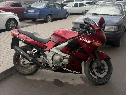 Kawasaki  ZZR 600 2000 года за 1 750 000 тг. в Астана – фото 2