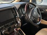 Toyota Alphard 2017 года за 19 999 999 тг. в Актобе – фото 3