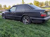 Mercedes-Benz E 280 1993 года за 2 200 000 тг. в Шымкент – фото 2