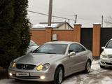 Mercedes-Benz CLK 320 2002 года за 3 600 000 тг. в Актобе – фото 2