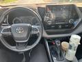 Toyota Highlander 2022 года за 29 900 000 тг. в Алматы – фото 9