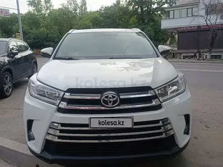 Toyota Highlander 2016 годаүшін13 500 000 тг. в Алматы