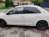 Toyota Yaris 2007 годаүшін3 700 000 тг. в Алматы – фото 4