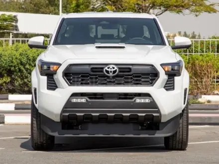 Toyota Tacoma 2024 года за 37 800 000 тг. в Семей – фото 2