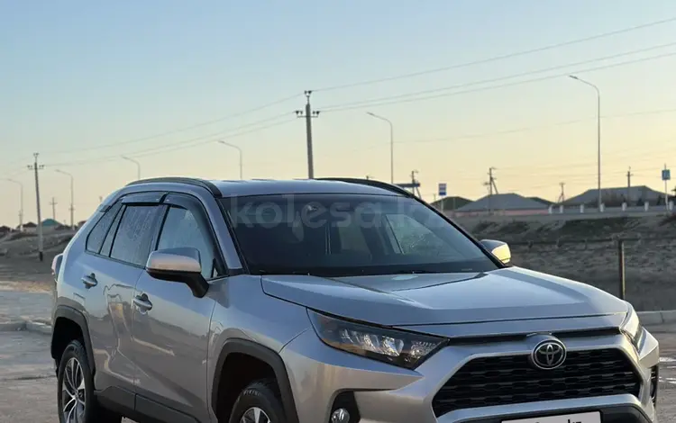 Toyota RAV4 2019 года за 11 700 000 тг. в Актау
