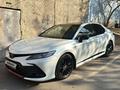 Toyota Camry 2021 года за 20 000 000 тг. в Алматы