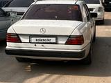 Mercedes-Benz E 230 1988 года за 1 050 000 тг. в Алматы – фото 2