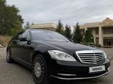 Mercedes-Benz S 500 2010 годаfor11 300 000 тг. в Алматы – фото 3