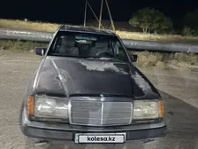 Mercedes-Benz E-Class, 1987
