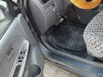 Kia Rio 2004 года за 1 000 000 тг. в Атырау – фото 5