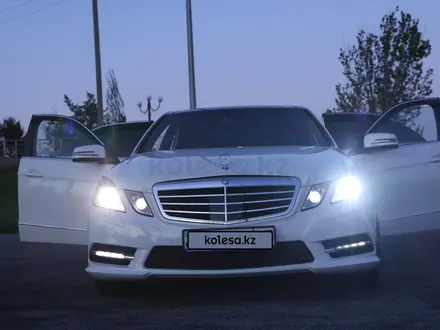 Mercedes-Benz E 200 2011 года за 9 000 000 тг. в Шымкент – фото 24