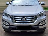 Hyundai Santa Fe 2014 годаүшін11 400 000 тг. в Караганда