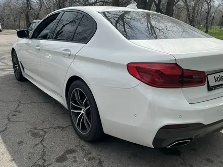 BMW 520 2020 года за 23 500 000 тг. в Алматы – фото 14