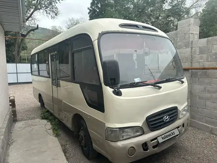 Hyundai  County 2004 года за 2 200 000 тг. в Алматы