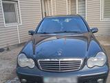 Mercedes-Benz C 200 2001 годаfor2 800 000 тг. в Шымкент