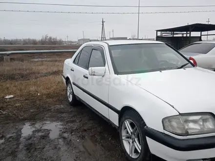 Mercedes-Benz C 220 1994 года за 2 000 000 тг. в Караганда – фото 12