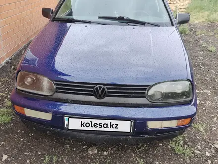 Volkswagen Golf 1995 года за 1 500 000 тг. в Караганда – фото 3