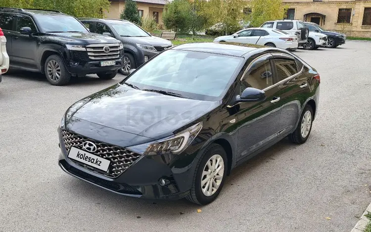 Hyundai Accent 2021 года за 8 000 000 тг. в Караганда