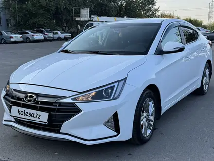 Hyundai Elantra 2019 года за 8 500 000 тг. в Алматы – фото 3