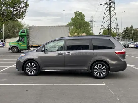 Toyota Sienna 2018 года за 15 700 000 тг. в Алматы – фото 13