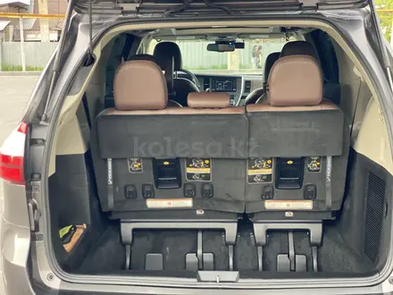 Toyota Sienna 2018 года за 15 700 000 тг. в Алматы – фото 30