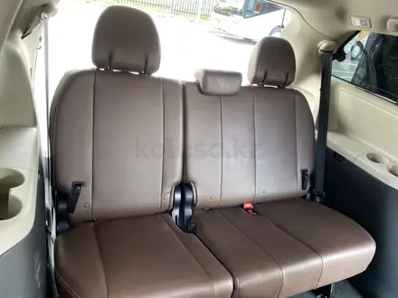 Toyota Sienna 2018 года за 15 700 000 тг. в Алматы – фото 32