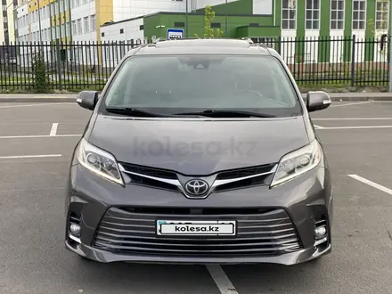 Toyota Sienna 2018 года за 15 700 000 тг. в Алматы – фото 7