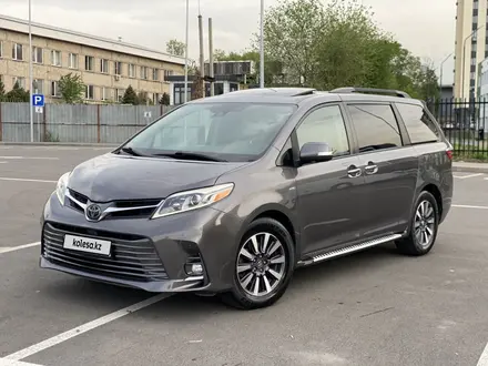 Toyota Sienna 2018 года за 15 700 000 тг. в Алматы – фото 5