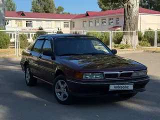 Mitsubishi Galant