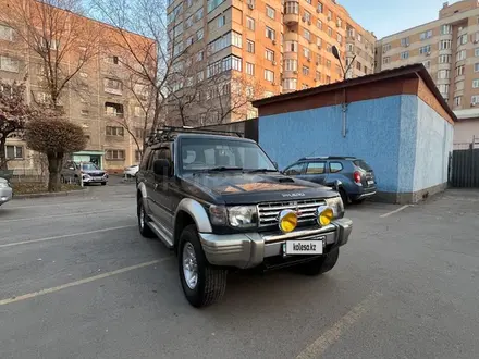 Mitsubishi Pajero 1996 года за 3 150 000 тг. в Алматы – фото 2