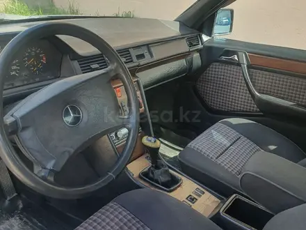 Mercedes-Benz E 260 1992 года за 1 000 000 тг. в Шымкент