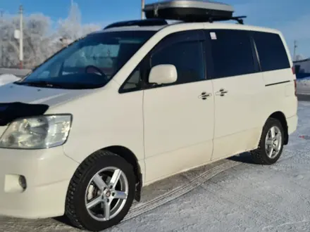 Toyota Noah 2005 года за 7 500 000 тг. в Астана – фото 2