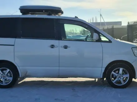 Toyota Noah 2005 года за 7 500 000 тг. в Астана – фото 7