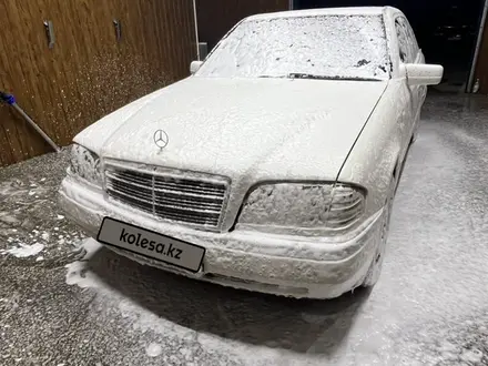 Mercedes-Benz C 180 1994 года за 1 300 000 тг. в Кокшетау – фото 4