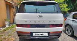 Hyundai Santa Fe 2024 годаүшін22 900 000 тг. в Алматы – фото 3
