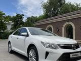 Toyota Camry 2014 годаүшін13 700 000 тг. в Шымкент