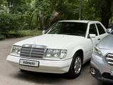 Mercedes-Benz E 230 1992 года за 3 500 000 тг. в Алматы – фото 2