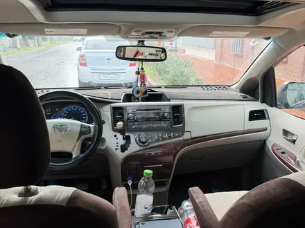 Toyota Sienna 2012 года за 8 600 000 тг. в Уральск – фото 20