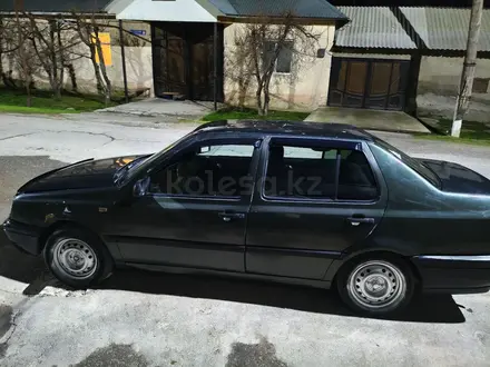 Volkswagen Vento 1993 года за 450 000 тг. в Шымкент – фото 6