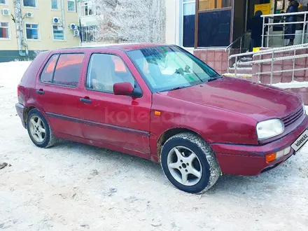 Volkswagen Golf 1995 года за 1 750 000 тг. в Астана – фото 4